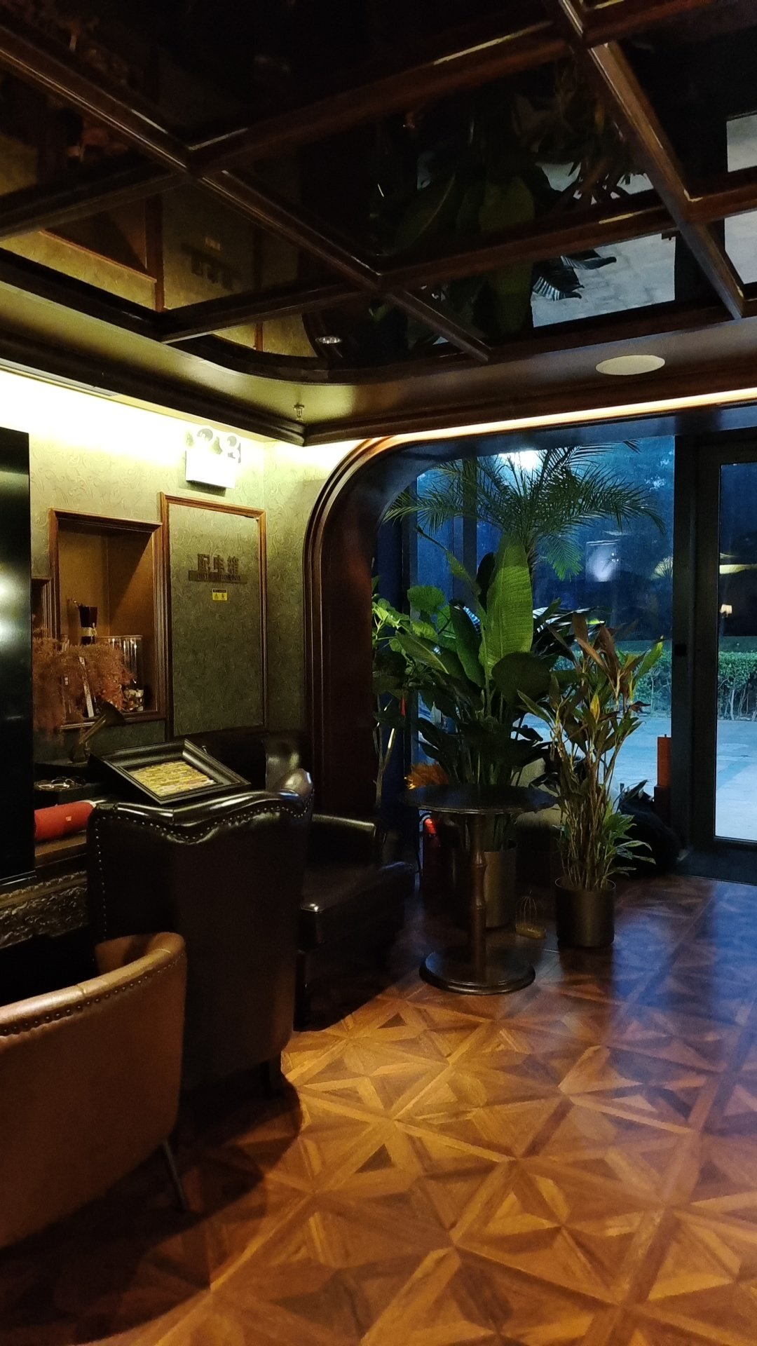 肇庆商务ktv引领商务ktv新模式-广宁县ktv预订